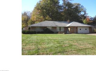 1810 Kathryn Dr, Westlake, OH 44145