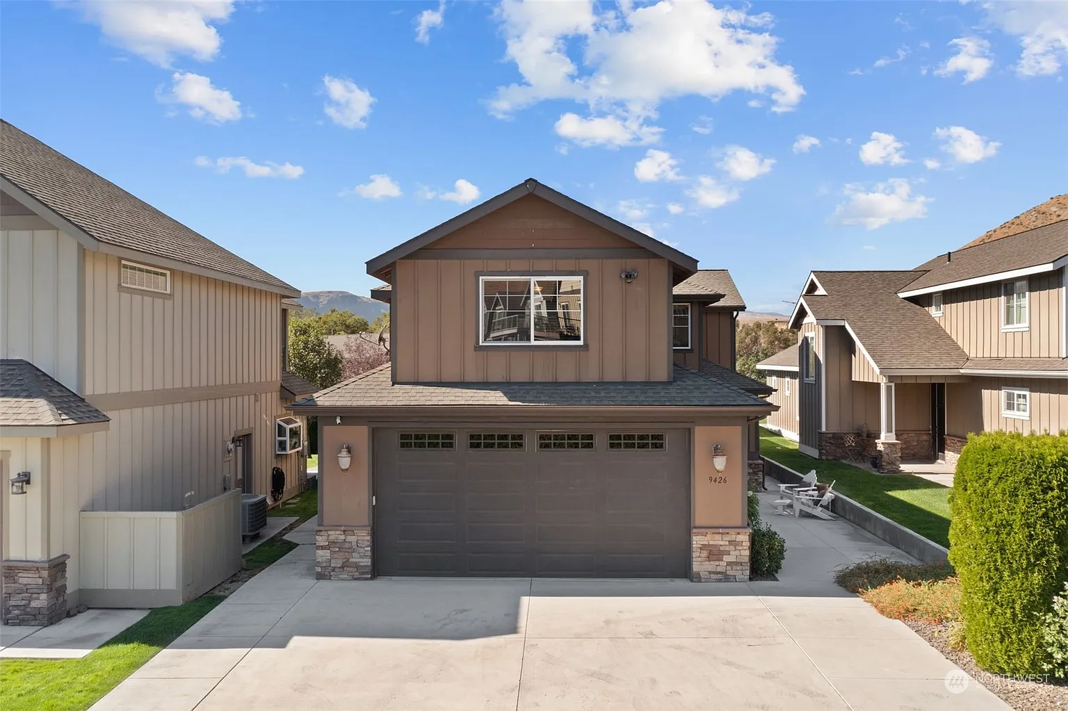 9426 Yakima Lane NW photo 1
