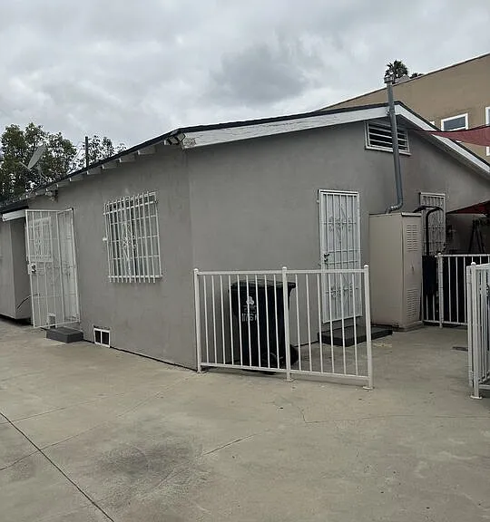 1116 N Ardmore Ave — Photo 13