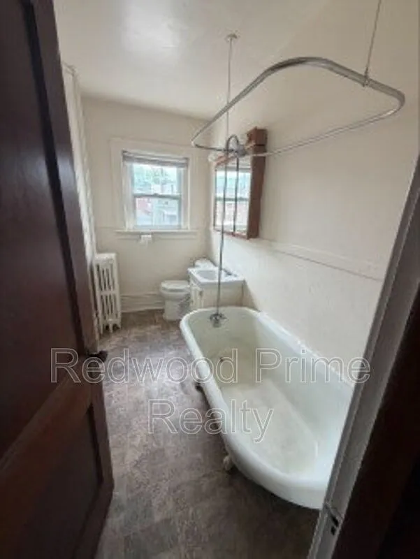 1 bed, 1.0 bath, $750 — Photo 3