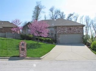 3256 W Melbourne St, Springfield, MO 65810