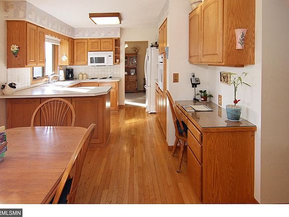 4th image of 10909 Southview Dr