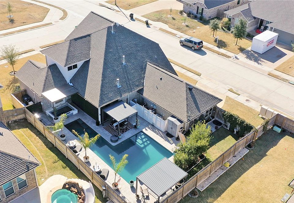 1st image of 2718 Wardford Way