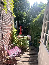 Rented by R New York