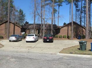 5727 Five Sisters Ct, Fayetteville, NC 28311
