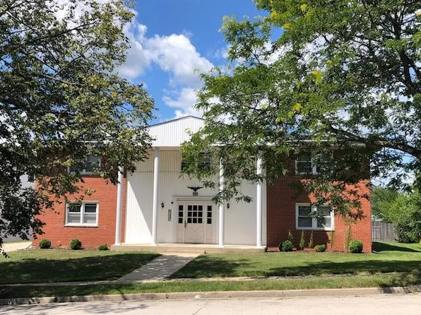 1922 Madera St, Waukesha, WI 53189