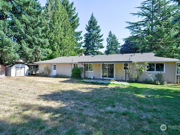 3rd image of 1801 Homann Drive SE