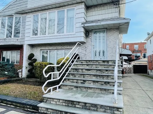 2715 Strickland Avenue image 1 of 42