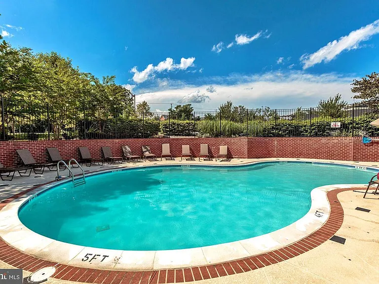 8032 Reserve Way — Photo 24