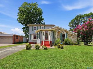 211 13th Ave NW, Decatur, AL 35601