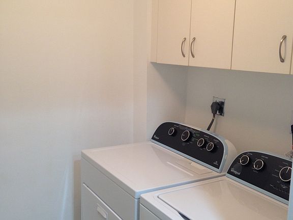 5th image of 9805 NW 52nd St APT 107
