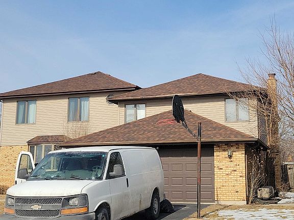 4th image of 1526 Carson Ct