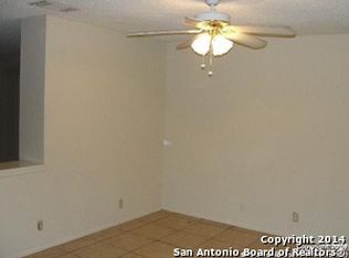 9927 Misty Plain Dr, San Antonio, TX 78245
