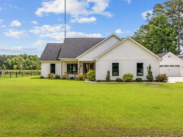 617 Rosedale Dr., Aynor, SC 29511