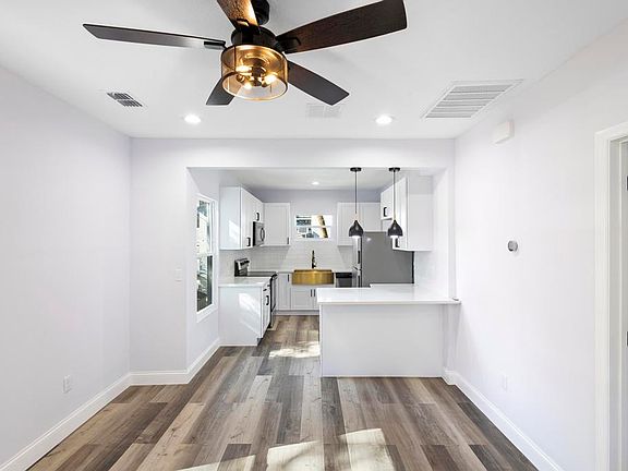 3rd image of 630 S Palmetto Ave #632