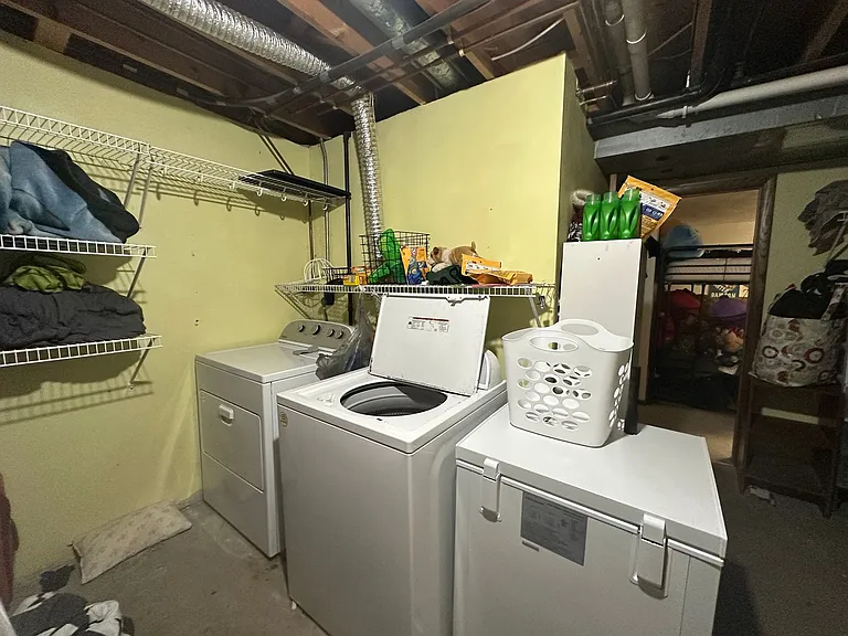 1122-1124 Waunakee Duplex — Photo 27
