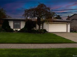 14426 Kerner Dr, Sterling Heights, MI 48313