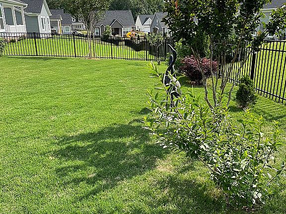 3rd image of 109 Ripplestone Way