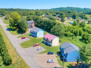 308 Armory Rd, Galax, VA 24333