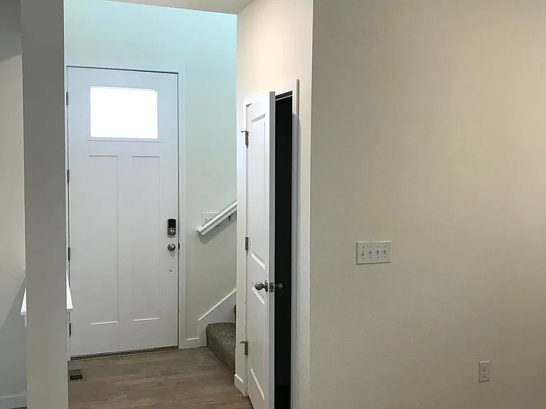 867 N Quatar St — Photo 5