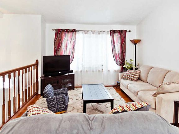 4th image of 10973 Blake Ln