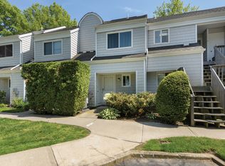 220 Montauk Hwy, Speonk, NY 11972