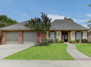 607 Sandhurst Dr, Lafayette, LA 70508