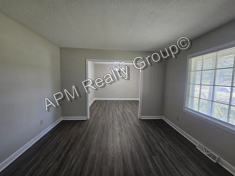 314 Steele Rd — Photo 1