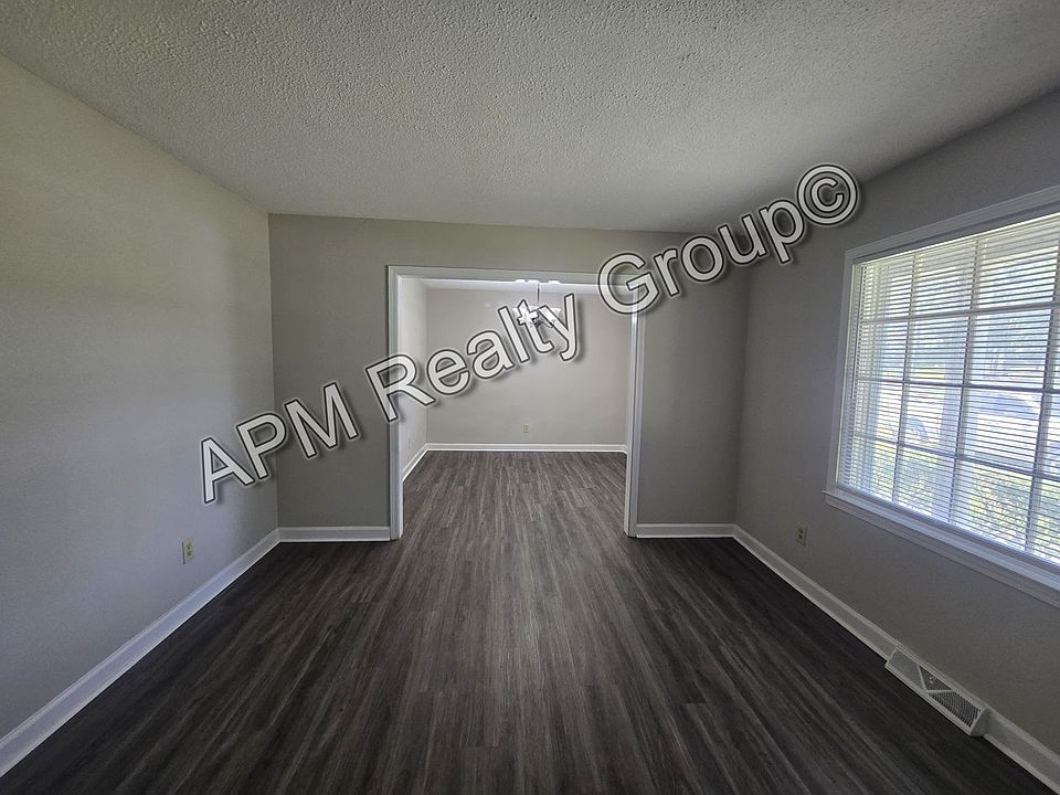 1st image of 314 Steele Rd