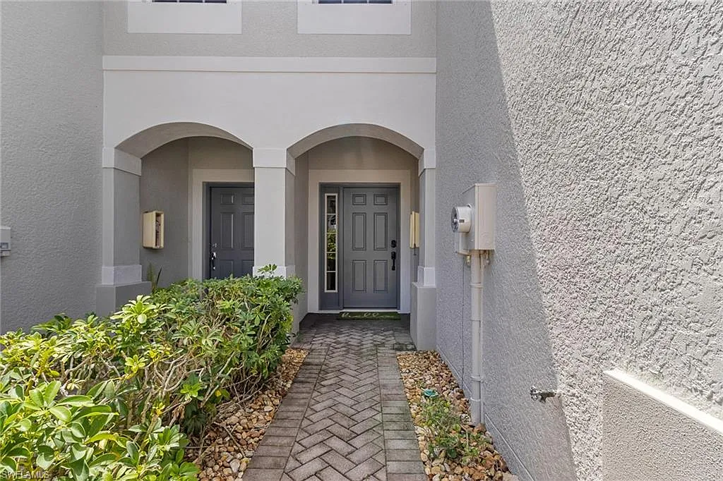 3 bed, 2.5 bath, 1580 sqft, $2,500 — Photo 2