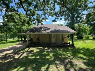 1010 Pine St, Cabool, MO 65689