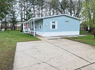 51 Green Valley Rd, Flint, MI 48506