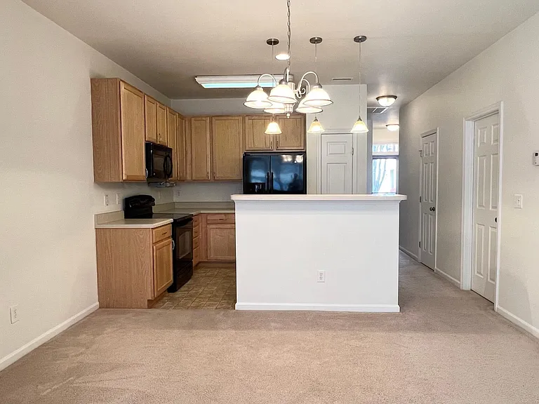 8235 Belneath Ct — Photo 10