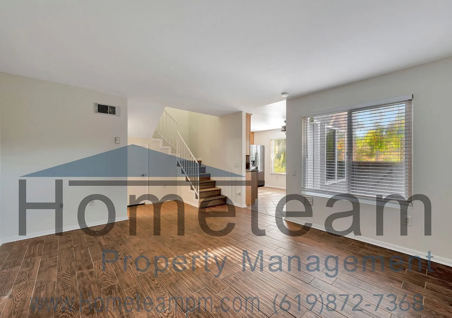 2 BR / 1.5 BA San Diego Condo — Photo 4