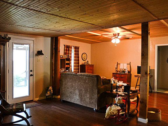 5th image of 776 Omaha Dr