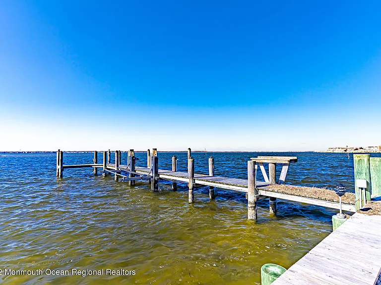 23 Harborside Dr W — Photo 64