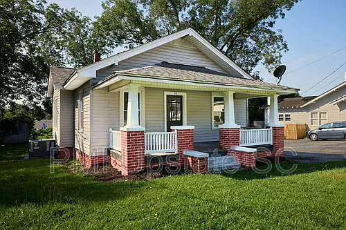 10 E Main St Photo 1