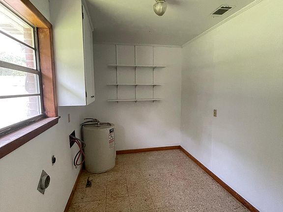 2nd image of 211 Godwin Ln