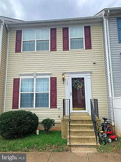 363 Snyder Ln photo 1
