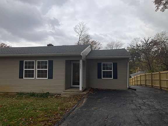 2nd image of 225 Webbmont Cir