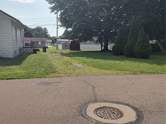 3rd image of 602 Oxford Ave
