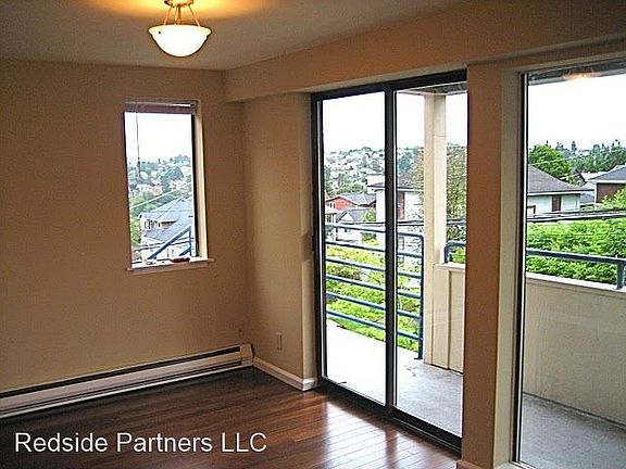 3rd image of 2312 E Denny Way APT B