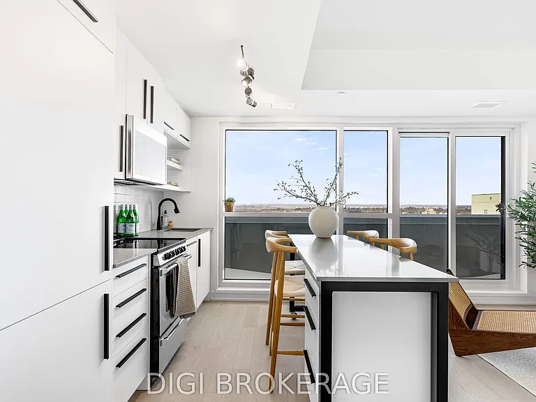 560 Rideau St #606 — Photo 9