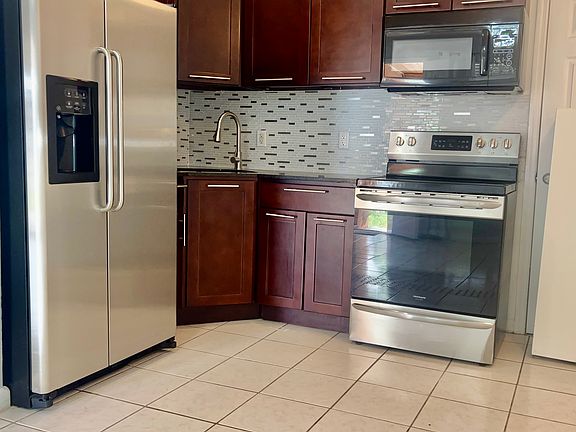 2nd image of 2016 NE 26th St #1