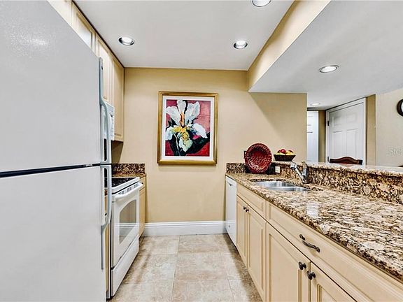 5th image of 5063 Sherwood Ln #5063