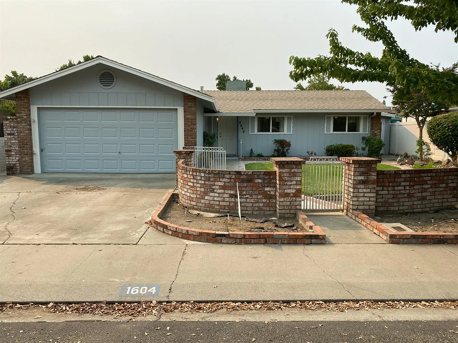 1604 Tulane Dr photo 1