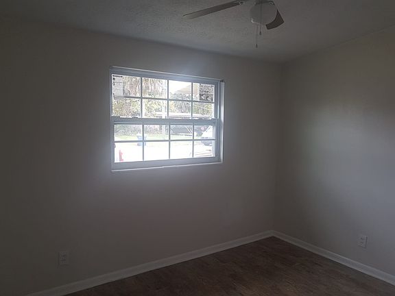 4th image of 2472 Eastill Dr