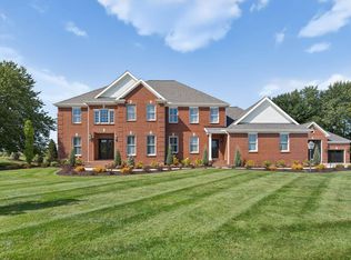 16989 Woodland Hills Dr S, Granger, IN 46530