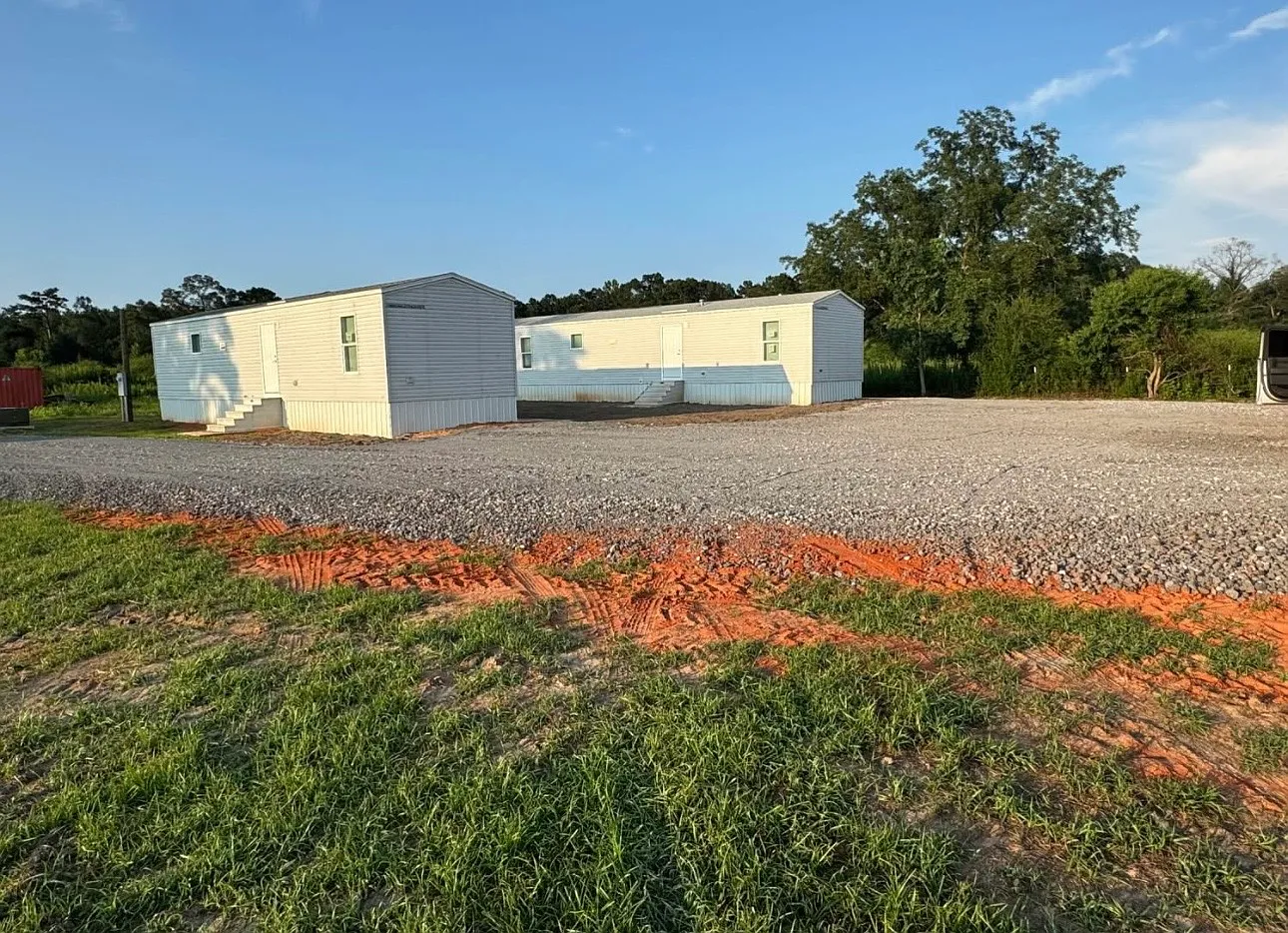 3 bed, $1,100 — Photo 4