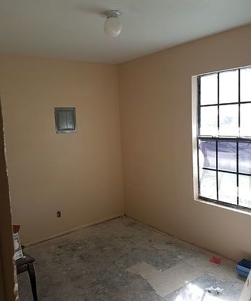 3rd image of 6123 Lawn Valley Dr